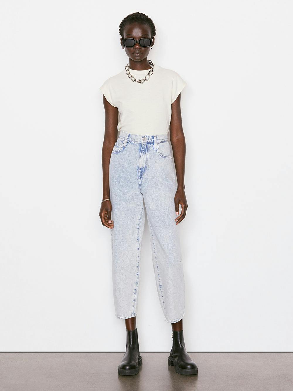 jeans full body view alt:hover